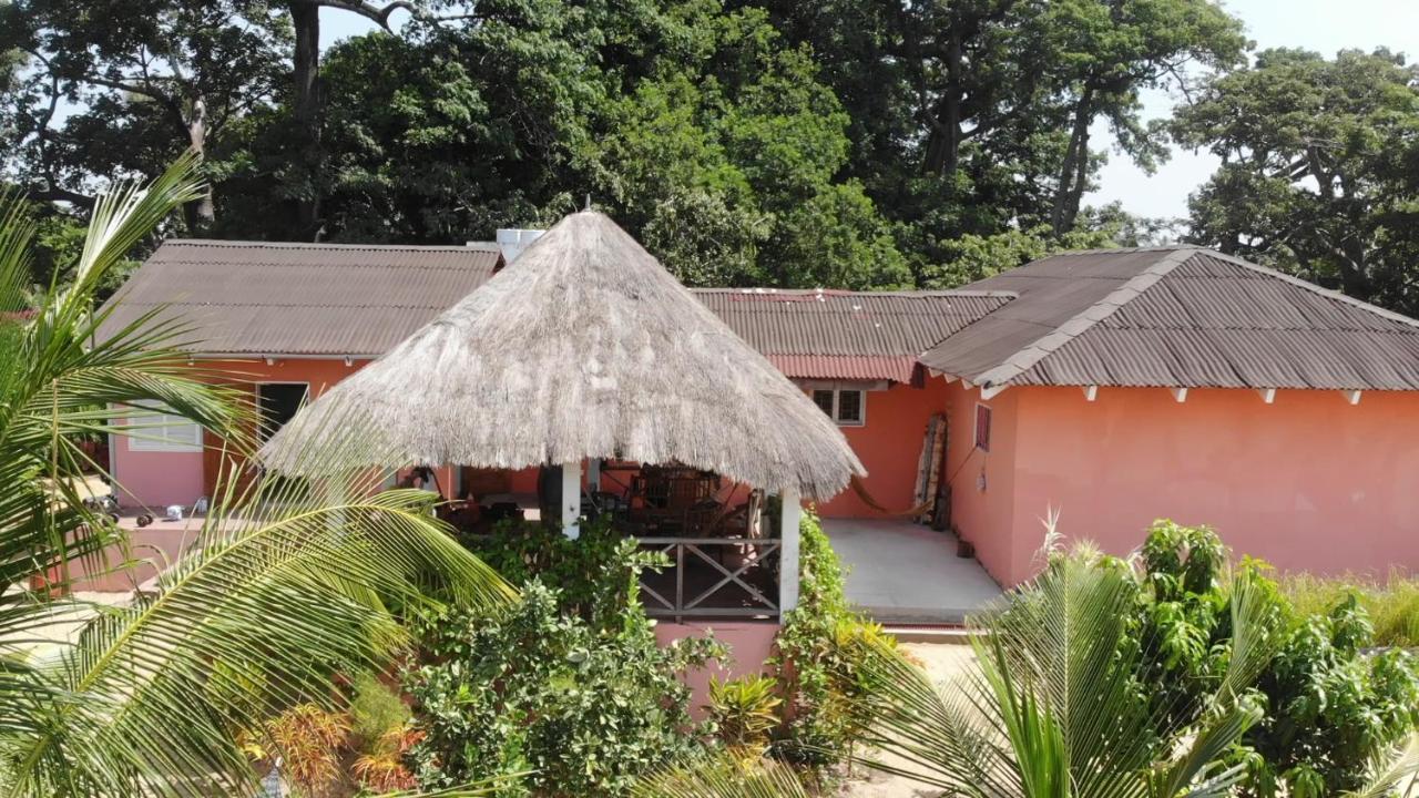 Akine Ti Kasso Piscine Hotel Diembéreng Exterior foto