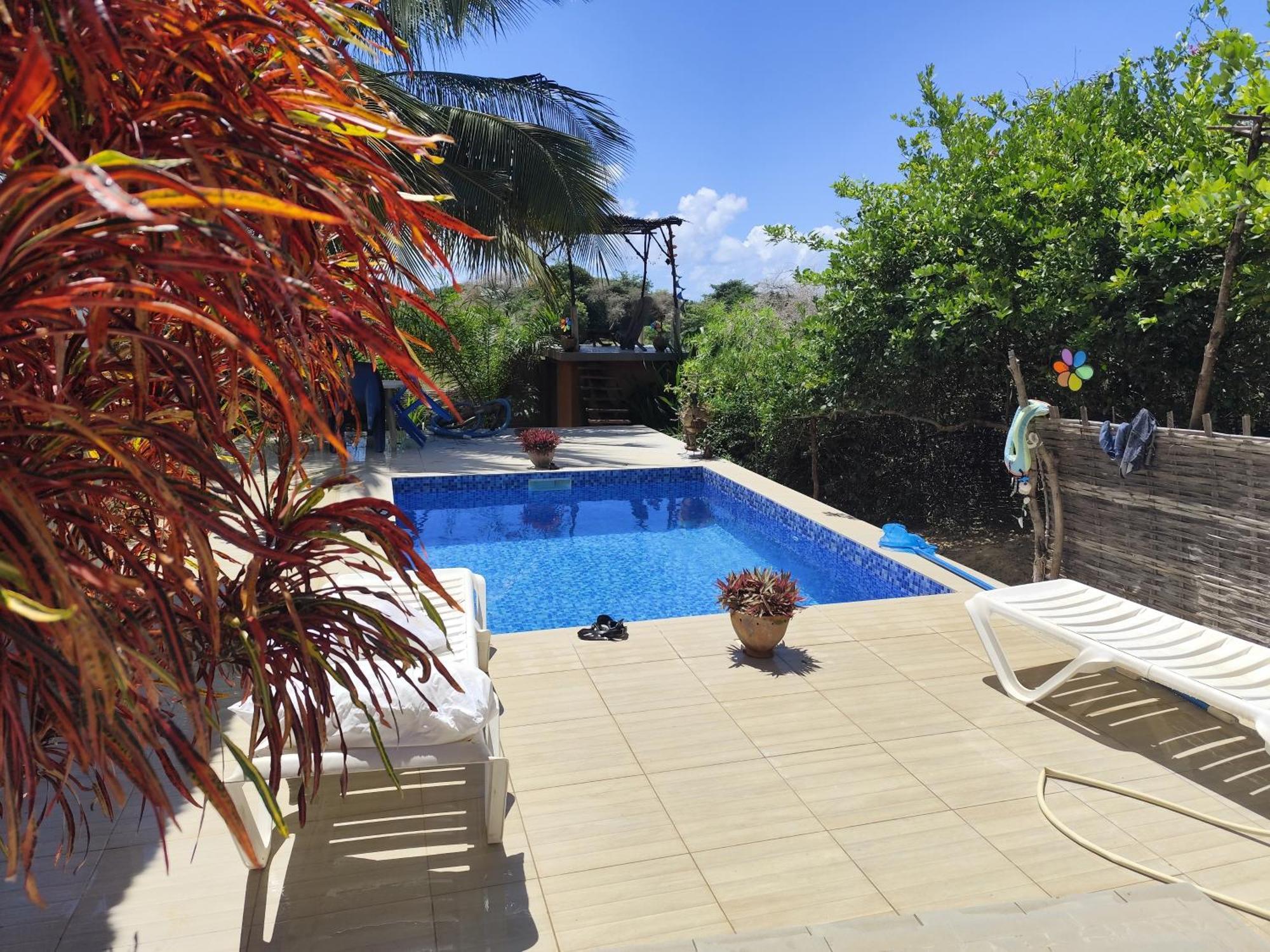 Akine Ti Kasso Piscine Hotel Diembéreng Exterior foto